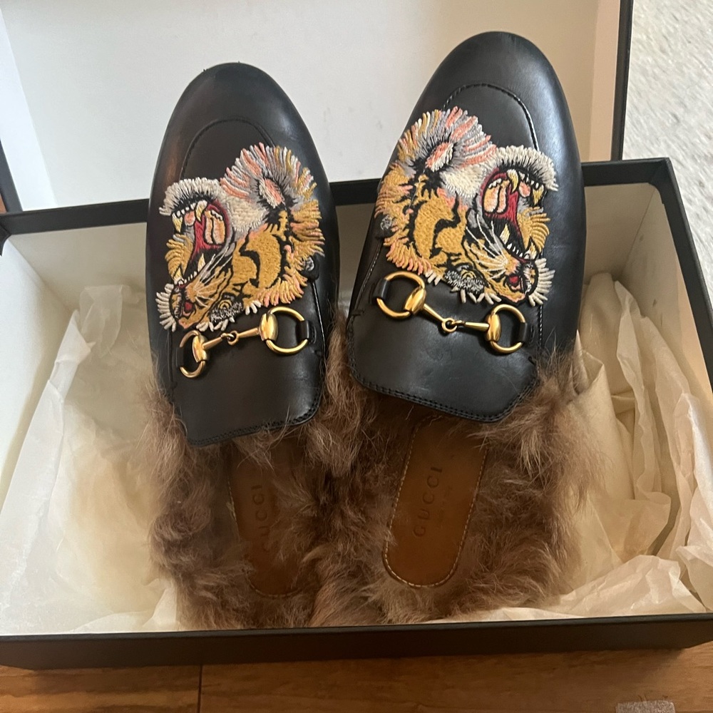Gucci Fur Slides - Picture 5 of 5